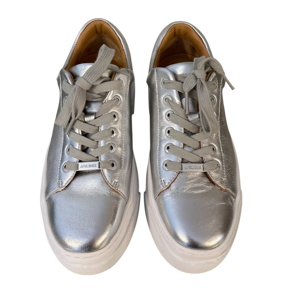 J SLIDES Women’s Leather Silver Round Toe Platform Sneaker Sz 8.5